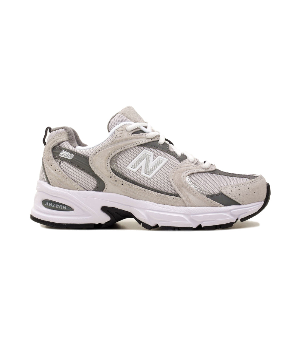 ai24-new-balance-mr530cb_dd9be62a-0fe3-4d99-93ac-261fba6c3506.jpg